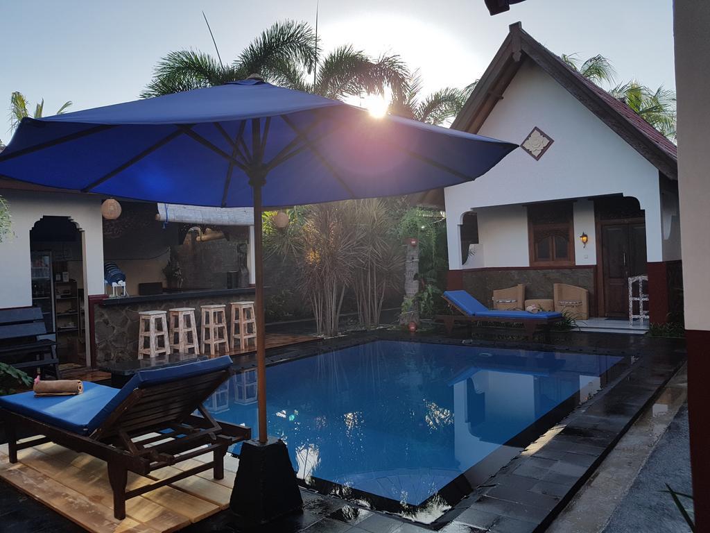 Bagaz Cottage Gili Trawangan Extérieur photo