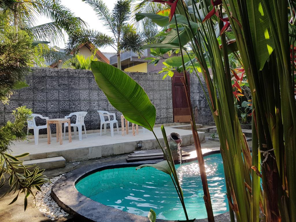 Bagaz Cottage Gili Trawangan Extérieur photo