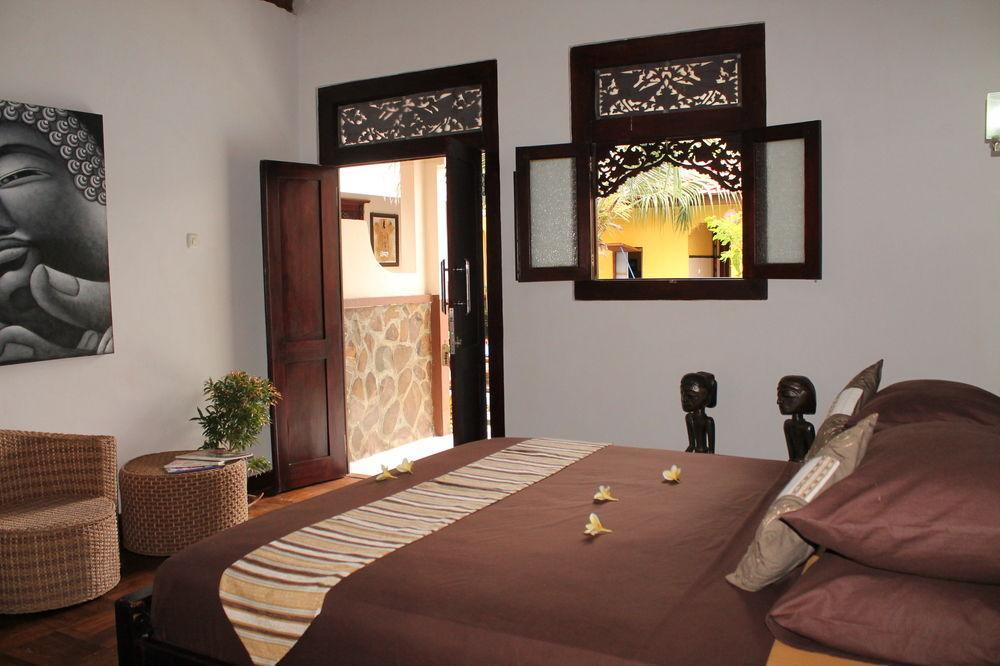 Bagaz Cottage Gili Trawangan Extérieur photo